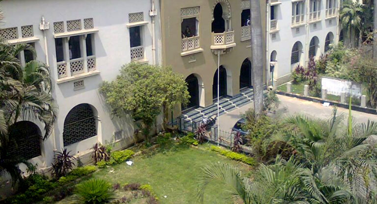Maulana Azad College